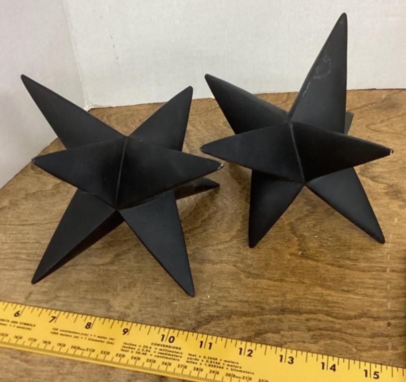 Pair of large caltrops