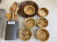 Wooden Spoons, Bennington Pie Plate & 2 Bowls