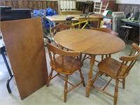 TABLE SET WITH LEAF & 4 CHAIRS