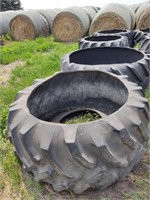 (4) Tire Feed Bunks