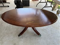 Oval mahogany coffee table, Measure: 48"W x 27"D
