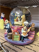 MUSICAL LADY & THE TRAMP WATERGLOBE WORKS