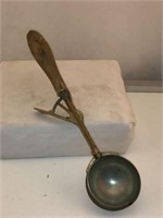 Antique Gilchrist’s No. 31 Ice Cream Scoop