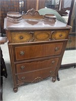 Vintage chest of drawers