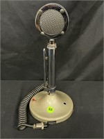 ASTATIC D-104 MICROPHONE W/T-UG8 STAND FOUR PIN