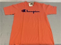 Champion T-Shirt Size Large