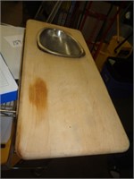 CUTTING BOARD W STRAINER