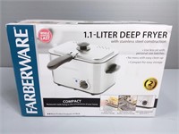 Farberware Deep Fryer-New
