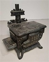 Cast Iron Queen Miniature Stove