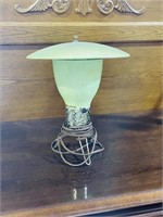 Vintage green fiberglass table lamp - 11" h