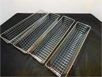 4 metal trays