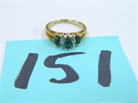 10kt Yellow Gold, 2.6gr Emerald Style and Diamond