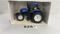 SCALE MODELS NEW HOLLAND TG285 TOY TRACTOR