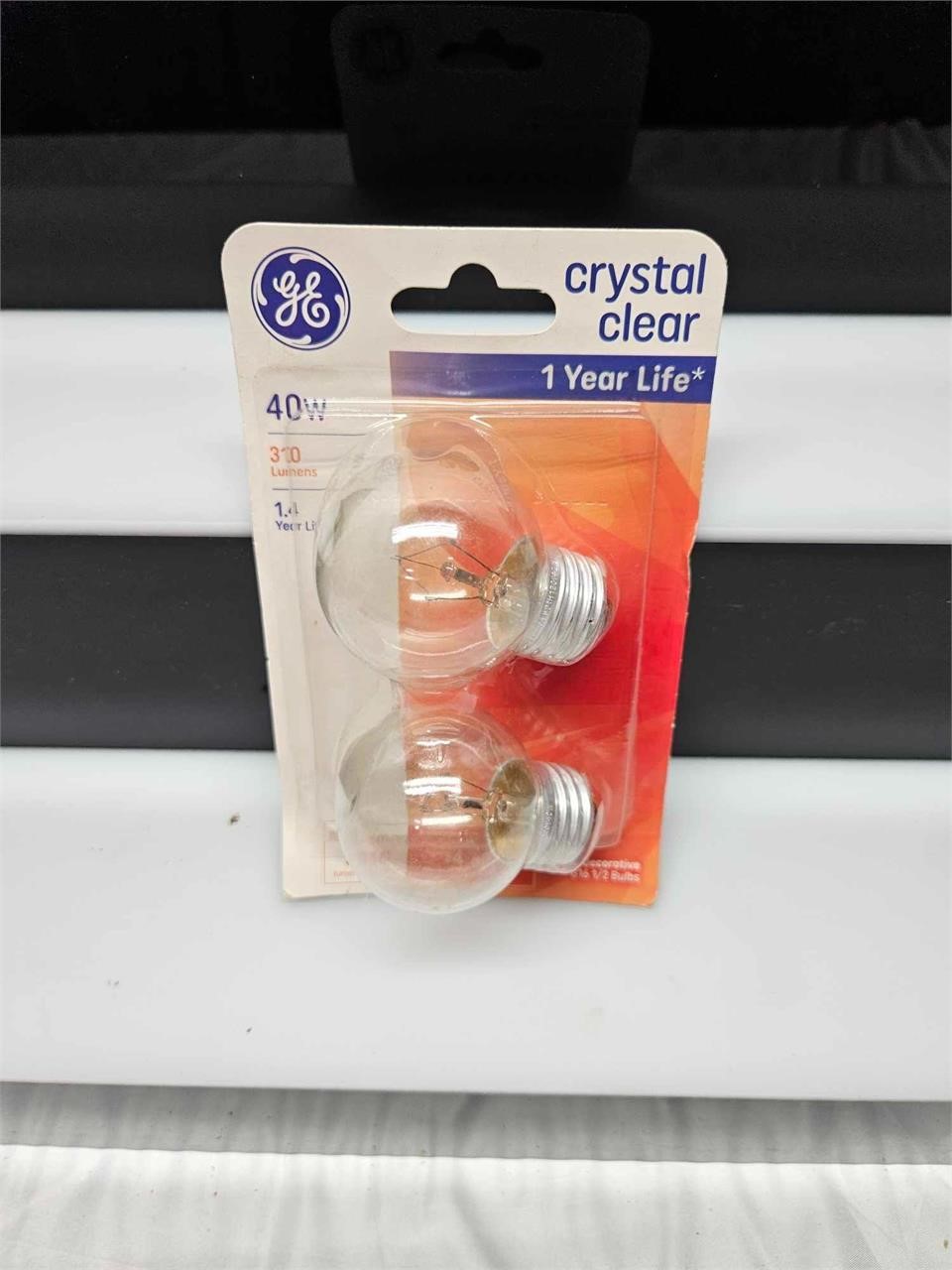 GE Classic 40-Watt Incandescent Light Bulb-2pk