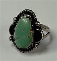 Native American Sterling Silver & Turquoise Ring