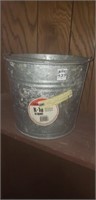 10 quart Metal Pail