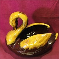 Blue Mountain Pottery Swan (Vintage)