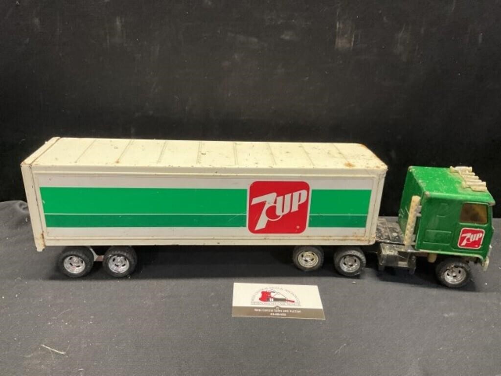 Ertl 7Up Truck and Trailer