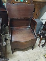 Georgian Mahogany Commode