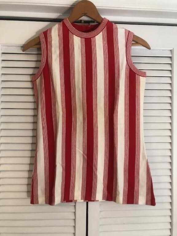 VINTAGE CLOTHING AUCTION - ENDING 7/2/2024