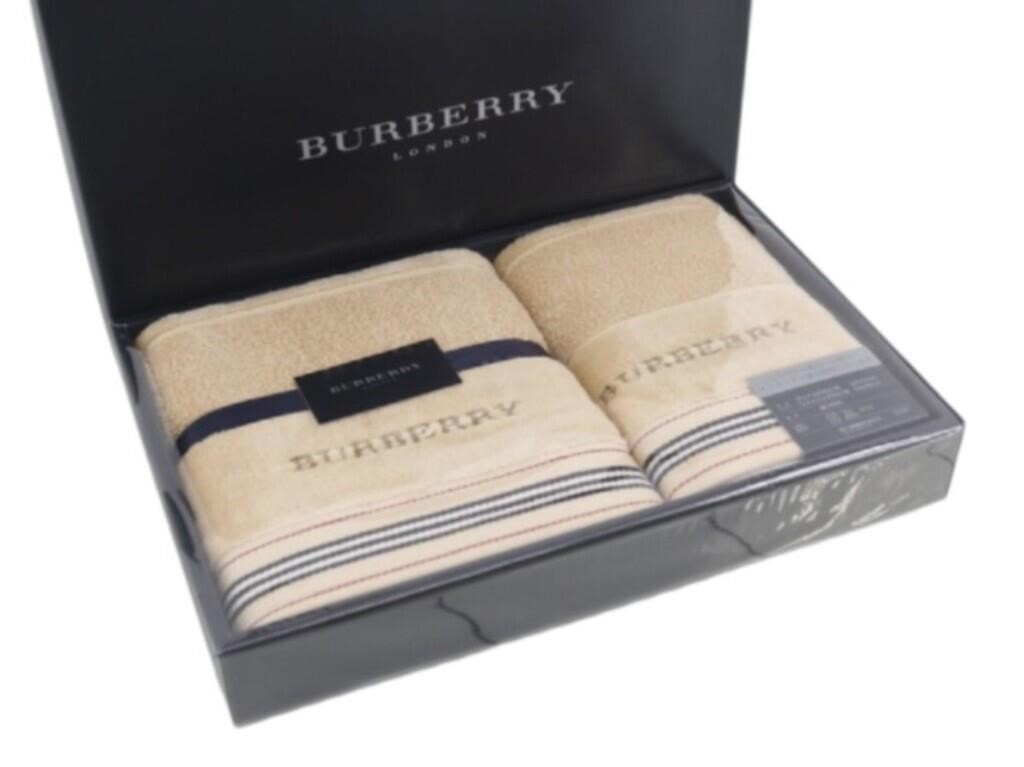 Burberry Unused Towel Set