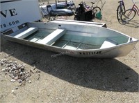 14' aluminum boat - has been repaired