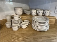 Approx. 42 Pieces of Longaberger Dishes, Cups