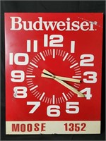 Vintage Budweiser Advertising Clock *WORKS*