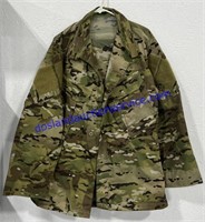 US Military Camouflage Jacket & Pants (size