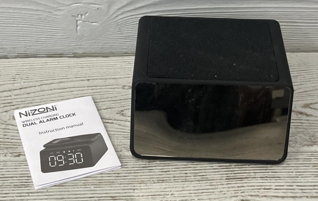 Nizoni Wireless Phone Charger & Alarm Clock