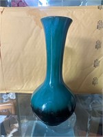 Blue mountain pottery canada long necked vase