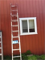 Stanley Fiberglass Extension Ladder