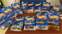 Miscellaneous lot of 12 New Hot wheels New in