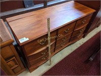 HAND CRAFTED MAHOGANY CHEST