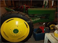 John Deere B. 1944 model