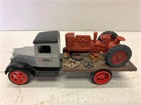 Ertl Farm & Country 1931 Hawkeye Flatbed Truck Wit