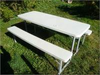 picnic table, top needs repairing or replacing