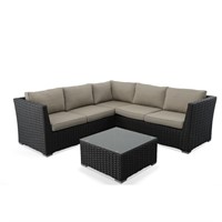 Summerfield Sectional with Coffee Table