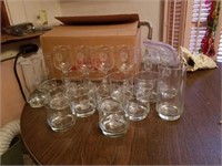 Drinking glasses, etched initial, 4 sizes, "M"