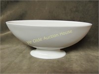 White Porcelain China Gravy boat or Vase/Planter