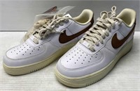 Sz 9 Nike Ladies Air Force 1 Shoes - NEW