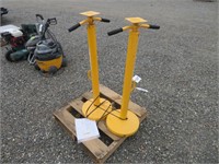 (2) Trailer Stabilizer Jacks