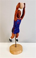 GORDON COHEN FOLK CARVING OF BASKETBALL PLAYER