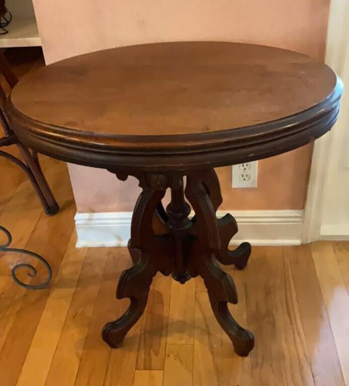 Victorian Oval Top Side Table