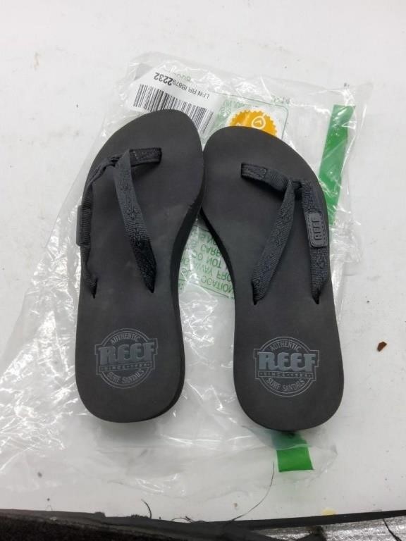 Reef black size 5 flip flops