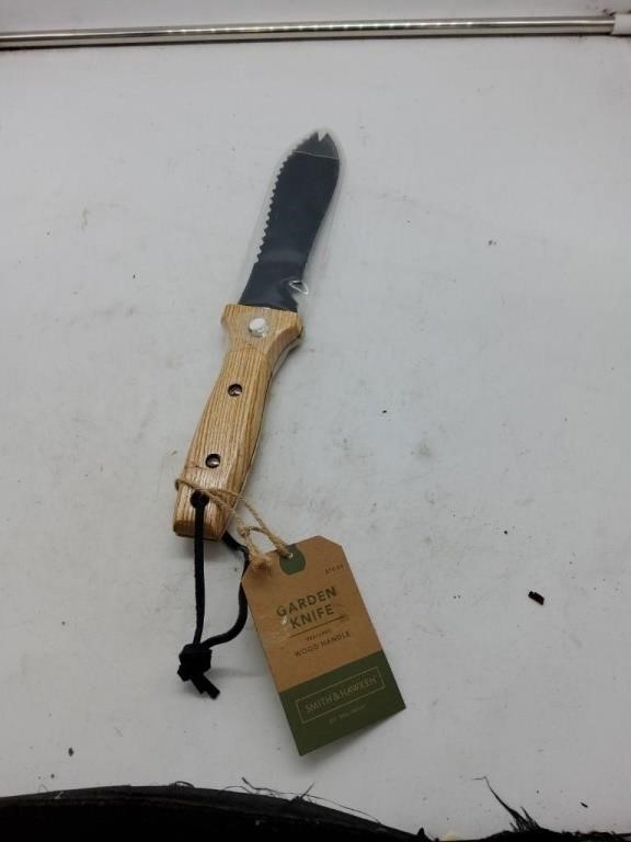 Smith and Hawken garden knife