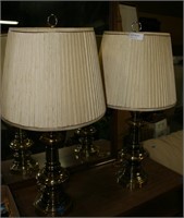 MATCHING PAIR OF ELECTRIC TABLE LAMPS
