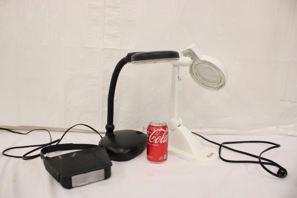2 Electric Magnifying Lights w/ Magnifying Visor