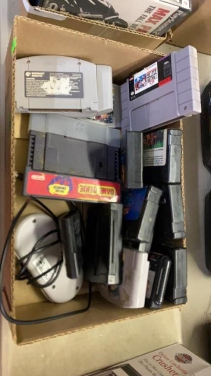 BX W/ SUPER NINTENDO GAMES & OTHER GAMES