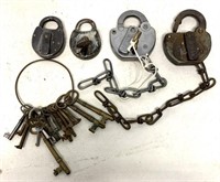 Lot of 4 Locks / Ring of Keys
